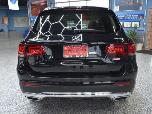Used 2020 Mercedes-Benz GLC 300 4MATIC w/ Multimedia Package image 6
