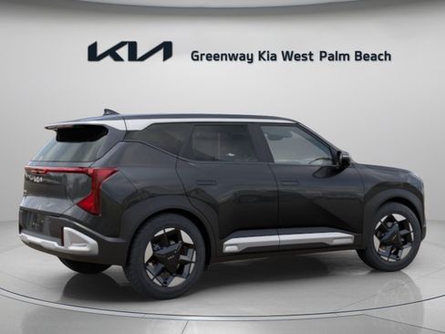 New 2027 Kia Seltos S FWD image 7