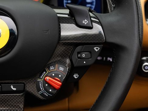 Used 2021 Ferrari 812 GTS RWD image 34