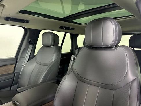 New 2025 Land Rover Range Rover SE image 31