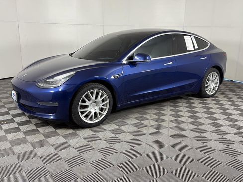 Used 2019 Tesla Model 3 Long Range image 1