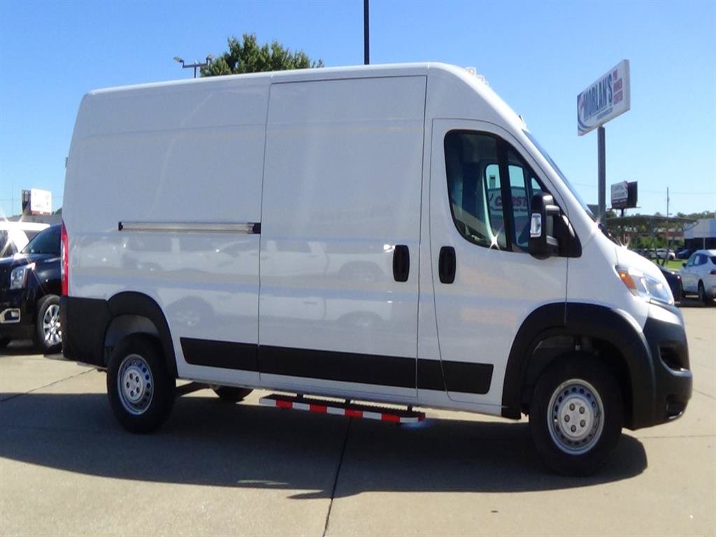 Used 2025 RAM ProMaster 2500 w/ Convenience Group FWD image 5