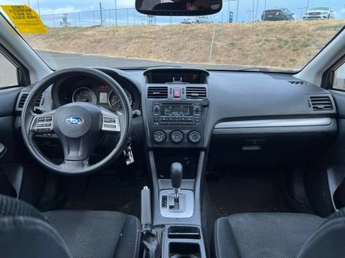 Used 2014 Subaru Crosstrek 2.0i Premium w/ Moonroof Package AWD/4WD image 9