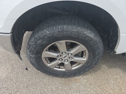 Used 2018 Ford F150 XLT w/ Equipment Group 302A Luxury AWD/4WD image 4