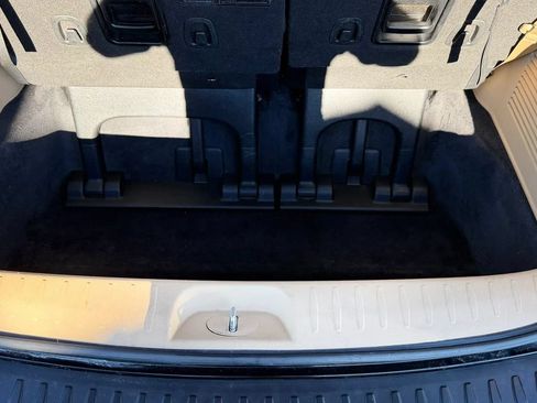 Used 2015 Kia Sedona SX FWD image 27