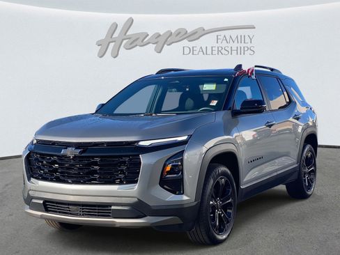 Used 2025 Chevrolet Equinox LT w/ Midnight Edition image 2