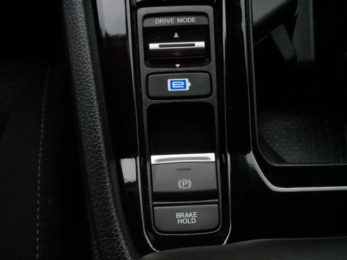 Used 2025 Honda Accord Sport image 27