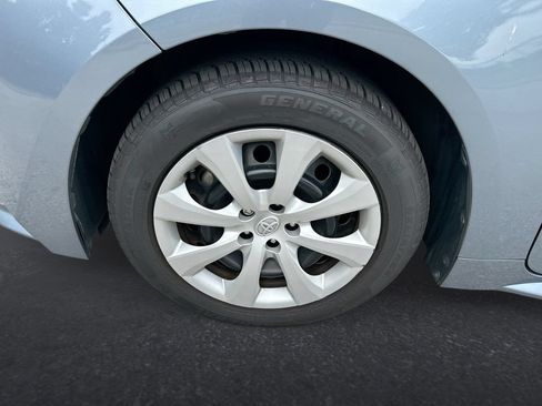 Certified 2022 Toyota Corolla LE FWD image 10