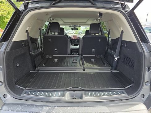 New 2026 Nissan Pathfinder Platinum w/ Accent Package AWD/4WD image 10