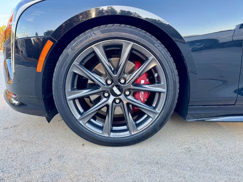 Used 2022 Cadillac CT4 V w/ Navigation Package image 10