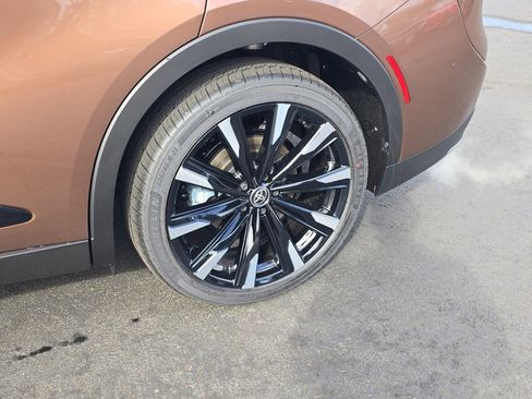 New 2026 Toyota Crown Platinum image 10