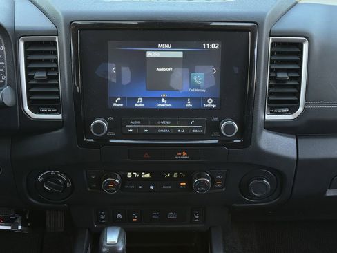 Used 2023 Nissan Frontier SV w/ Technology Package AWD/4WD image 17