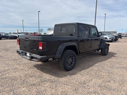 New 2026 Jeep Gladiator Sport