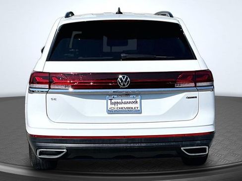 Used 2024 Volkswagen Atlas SE AWD/4WD image 5
