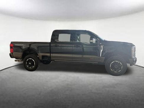 New 2026 Ford F250 4x4 Crew Cab Super Duty image 6