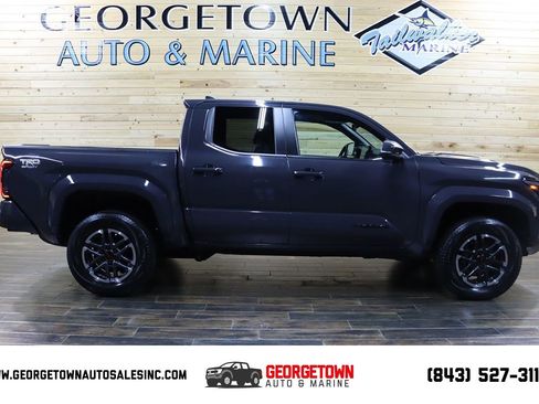 Used 2024 Toyota Tacoma TRD Sport image 1