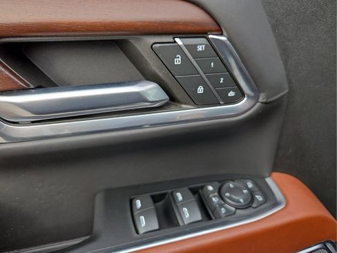 Used 2024 GMC Sierra 2500 Denali Ultimate w/ Max Trailering Package image 15