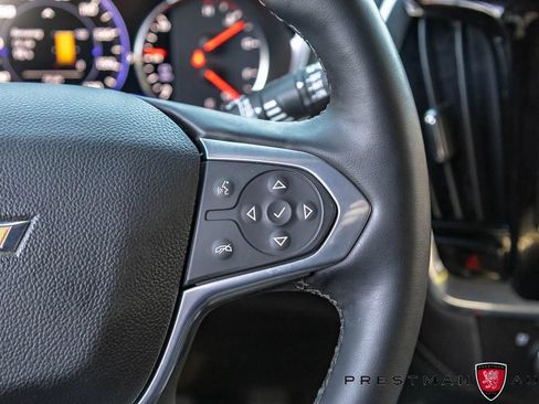 Used 2023 Chevrolet Traverse Premier AWD/4WD image 30