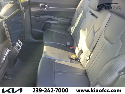 Certified 2025 Kia Sorento S w/ Panoramic Sunroof Package FWD image 11