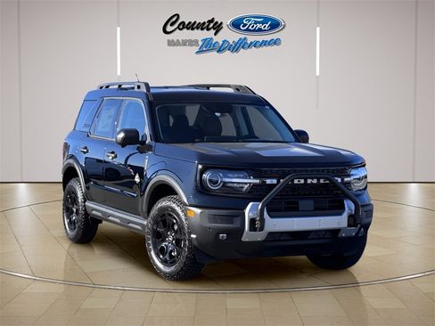 New 2025 Ford Bronco Sport Outer Banks w/ Sasquatch Outer Banks Package image 1
