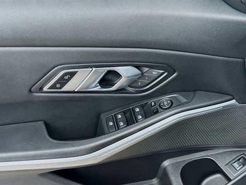 Used 2023 BMW 330i xDrive Sedan image 17
