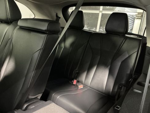 Used 2023 Acura MDX SH-AWD w/ Technology Package image 26