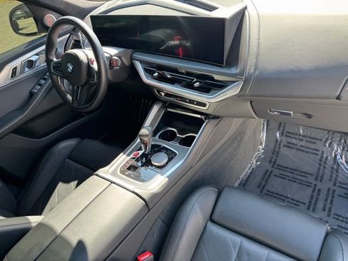 Certified 2023 BMW XM AWD/4WD image 29