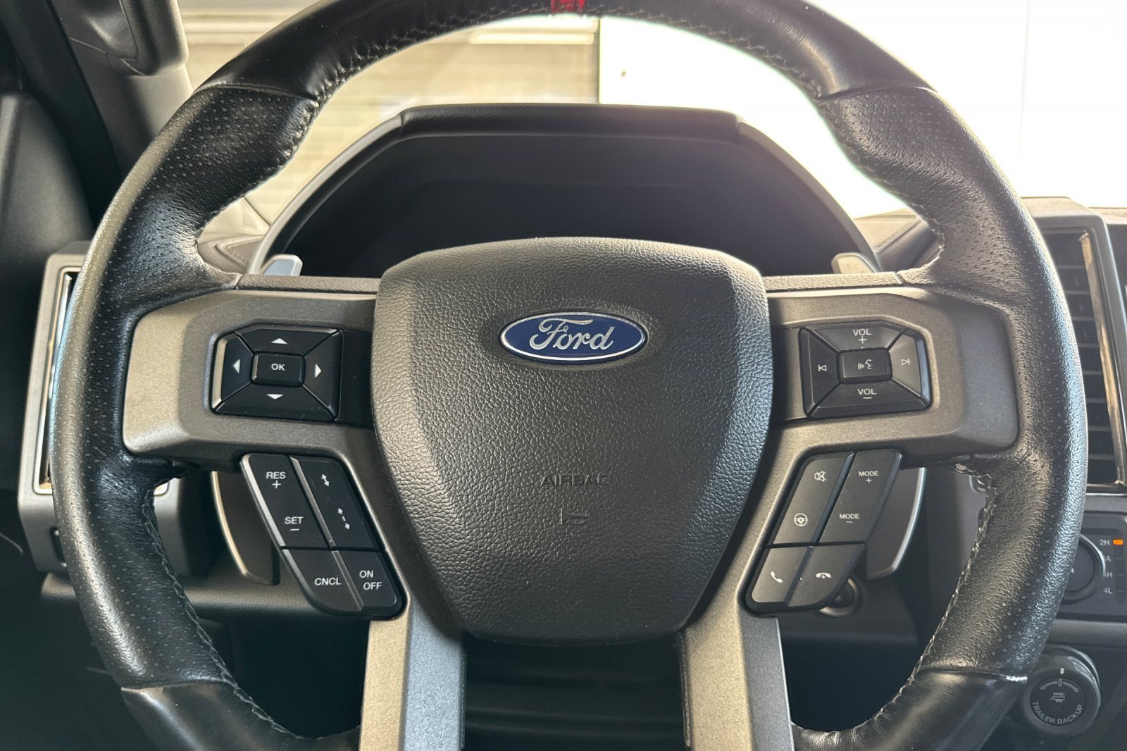 Used 2019 Ford F150 Raptor w/ Equipment Group 802A Luxury AWD/4WD image 29