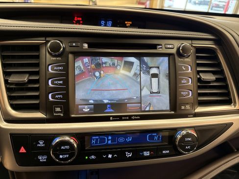 Used 2019 Toyota Highlander Limited Platinum image 62