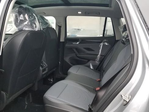 New 2026 Volkswagen Tiguan SE AWD/4WD image 7