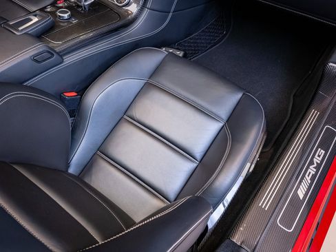 Used 2012 Mercedes-Benz SLS AMG Roadster image 20