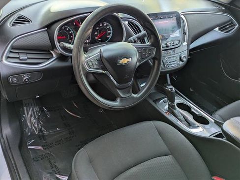 Used 2020 Chevrolet Malibu LT image 10