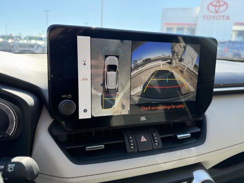 Used 2024 Toyota RAV4 Limited image 38