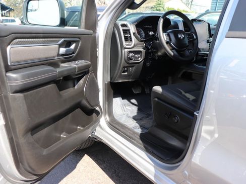 Used 2025 RAM 1500 Big Horn image 10