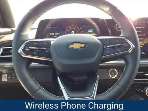 New 2026 Chevrolet Traverse LT image 9