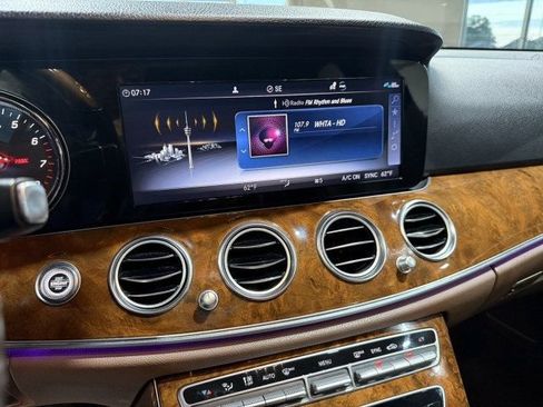 Used 2019 Mercedes-Benz E 300 E 300 RWD Sedan image 21