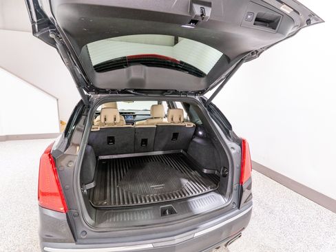 Used 2019 Cadillac XT5 FWD image 27