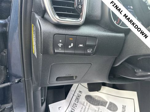 Used 2021 Kia Sportage EX w/ EX Technology Package image 18
