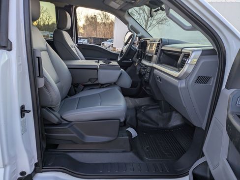 New 2026 Ford F550 4x4 Supercab Super Duty image 35