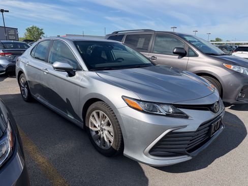 Used 2023 Toyota Camry LE FWD image 2