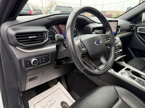 Used 2020 Ford Explorer XLT w/ Equipment Group 202A image 20