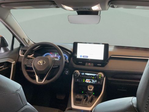 Certified 2025 Toyota RAV4 Limited FWD image 36