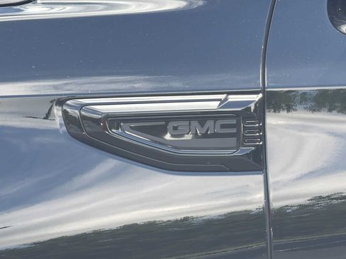 Used 2026 GMC Yukon Denali w/ Denali Reserve Package AWD/4WD image 40