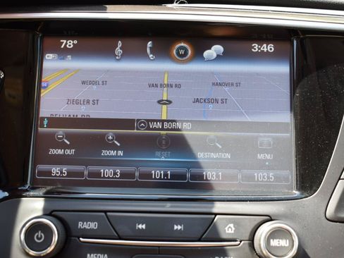 Used 2020 Buick Envision Essence AWD/4WD image 26