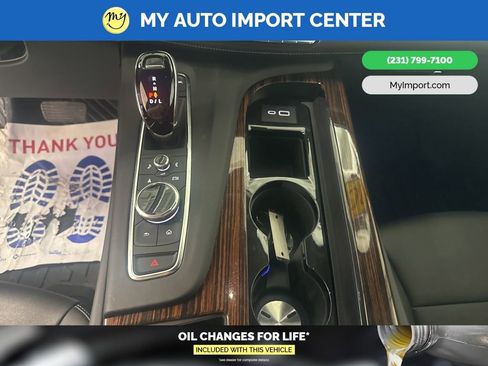 Used 2022 Cadillac Escalade ESV Luxury image 23