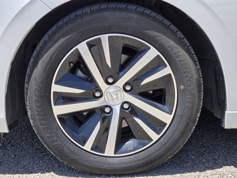 Used 2024 Honda Civic LX image 11