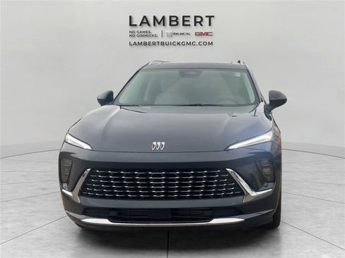 New 2026 Buick Envision Avenir image 8