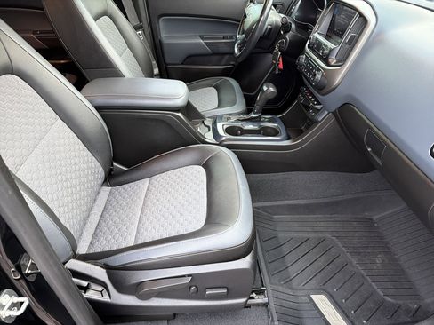 Used 2020 Chevrolet Colorado Z71 image 14