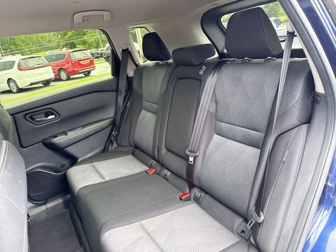 Used 2024 Nissan Rogue SV FWD image 24