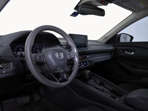 Used 2023 Honda Accord EX image 23